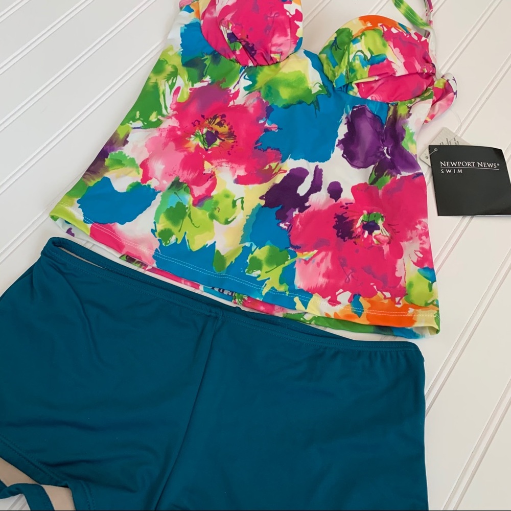 Newport News Swim two piece swimsuit size 6 NWT